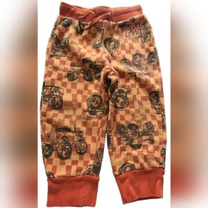Gap Fleece sweatpant with trucks 2T